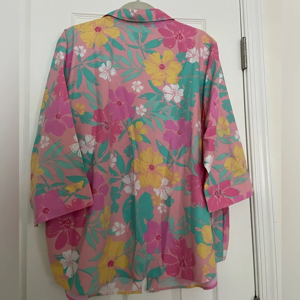 Button up - Picture 4 of 4